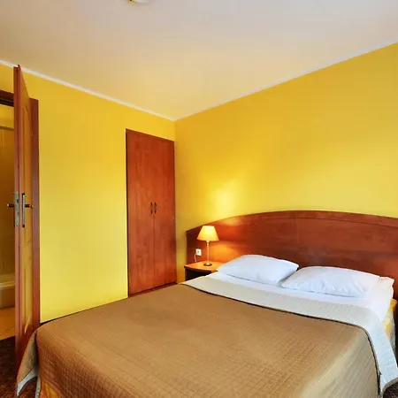 Astra Tajemniczy Ogrod 2* Poznań