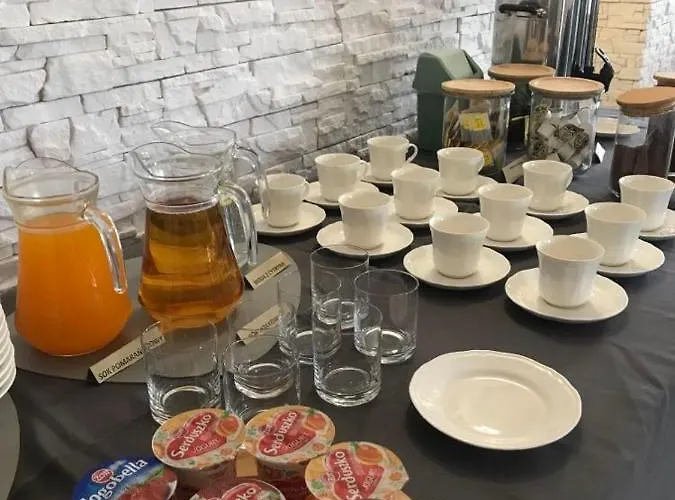 Hotel Astra Tajemniczy Ogród 2*