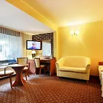 Astra Tajemniczy Ogrod Hotel Poznan