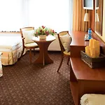 Astra Tajemniczy Ogrod 2* Poznan