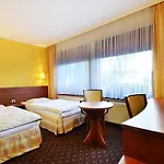 Hotel Astra Tajemniczy Ogrod Poznan