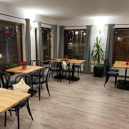 Restauracja Tajemniczy Ogród 2*