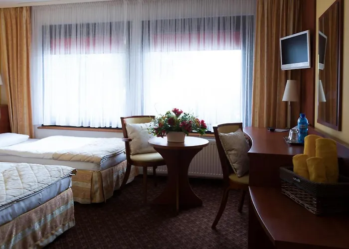 Astra Tajemniczy Ogrod Otel