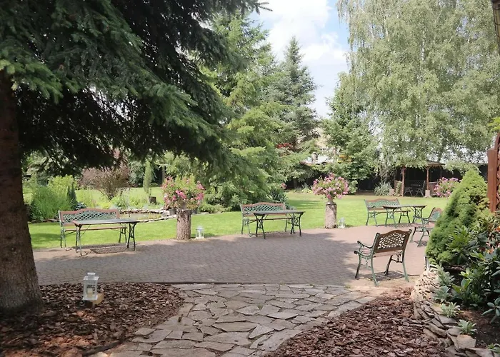 Otel Astra Tajemniczy Ogrod Poznan